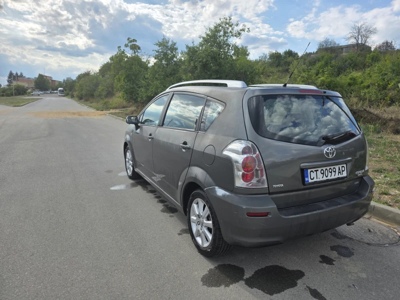 Toyota Corolla verso, снимка 5 - Автомобили и джипове - 51593438