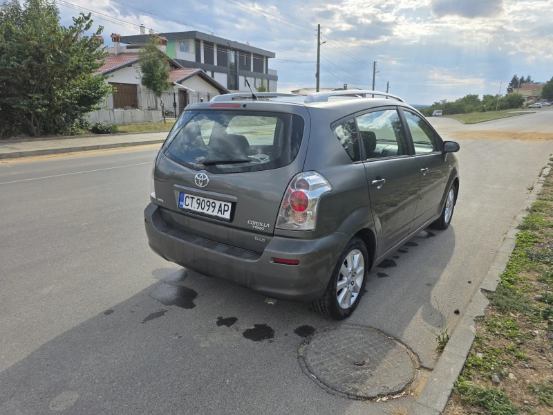 Toyota Corolla verso, снимка 7 - Автомобили и джипове - 51593438