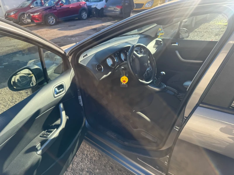 Peugeot 308 SW 1.6 HDI  панорама, снимка 6 - Автомобили и джипове - 52744146