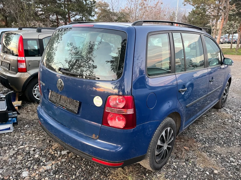 VW Touran 1.9TDI, снимка 5 - Автомобили и джипове - 52825274