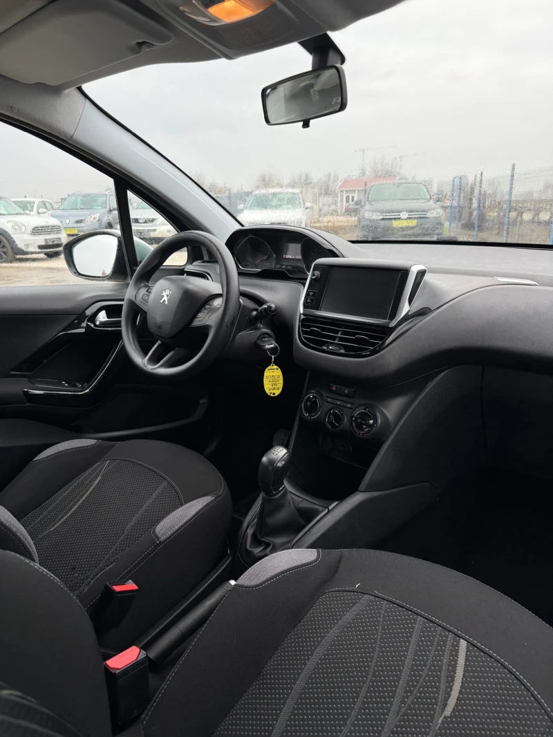 Peugeot 208 1.4 HDI Active, снимка 8 - Автомобили и джипове - 53244115