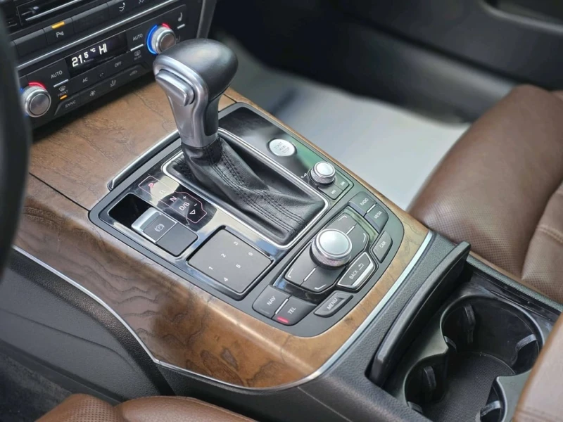 Audi A7 * quattro Prestige * CARFAX * ЦЕНА ДО БГ, снимка 16 - Автомобили и джипове - 53369194