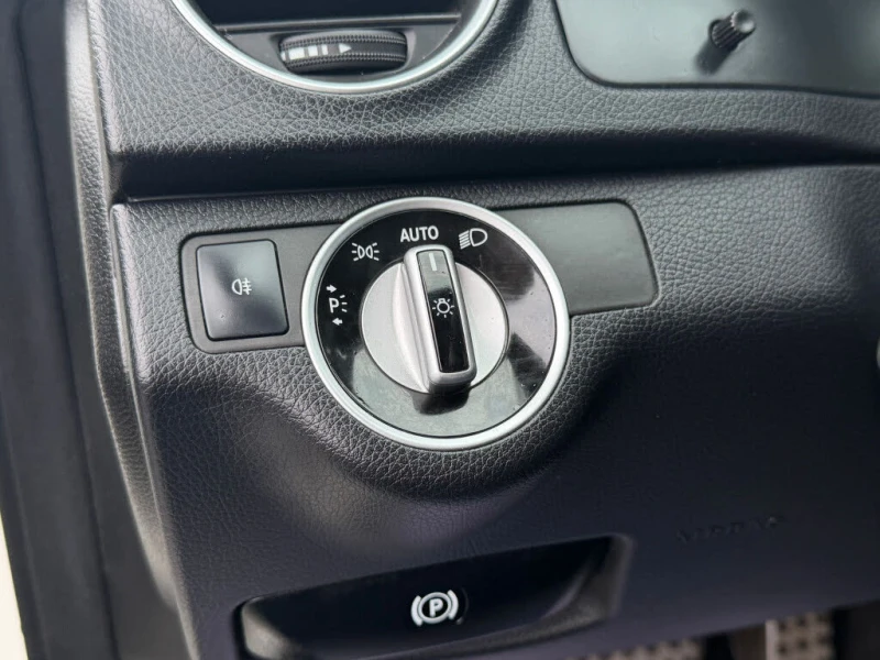 Mercedes-Benz C 250 4MATIC* Sedan* Автокредит* (Цена до БГ), снимка 10 - Автомобили и джипове - 53407120