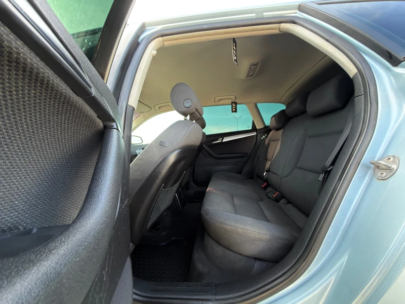 Audi A3 2.0TDI DSG, снимка 8 - Автомобили и джипове - 53494182