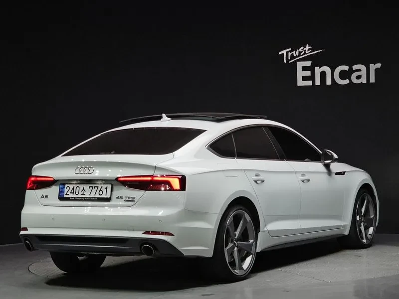 Audi A5 2.0 TFSI Quattro - САМО 30% АВАНС, снимка 3 - Автомобили и джипове - 56270759