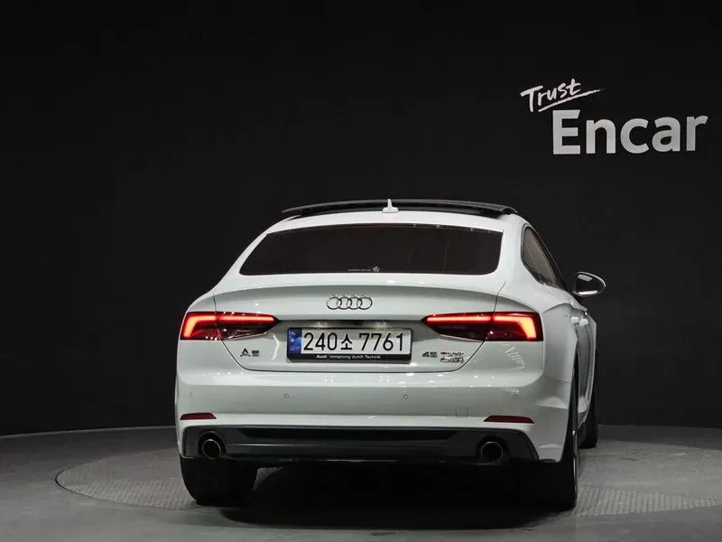 Audi A5 2.0 TFSI Quattro - САМО 30% АВАНС, снимка 8 - Автомобили и джипове - 56270759