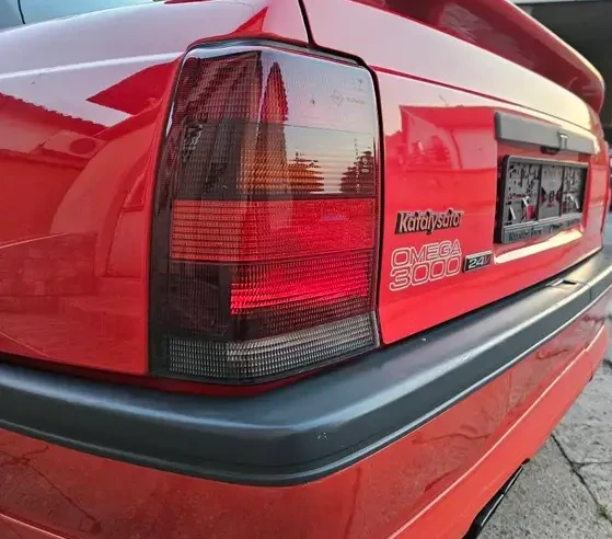 Opel Omega C30SE, снимка 4 - Автомобили и джипове - 56294150