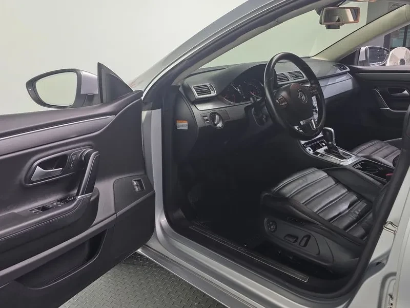VW CC 2.0 Tdi Bluemotion 4Motion, снимка 10 - Автомобили и джипове - 56389117