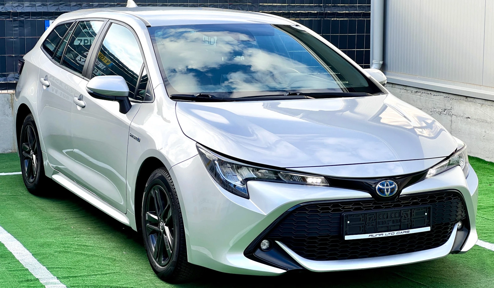 Toyota Corolla ГАРАНЦИЯ Toruing Sport Hybrid - изображение 3