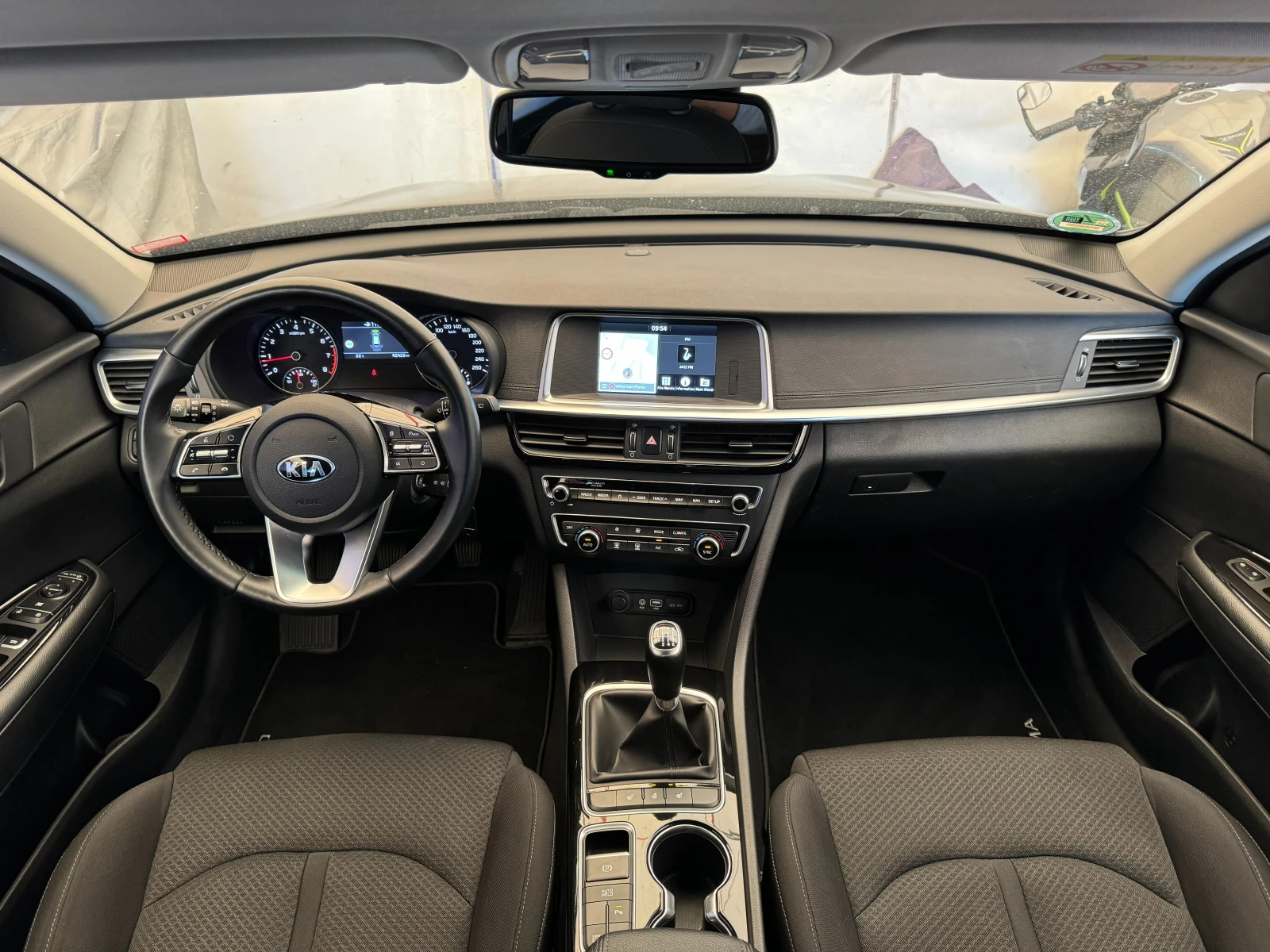 Kia Optima 2.0i* СЕРВИЗНА КНИЖКА С ПЪЛНА ИСТОРИЯ В KIA - изображение 10