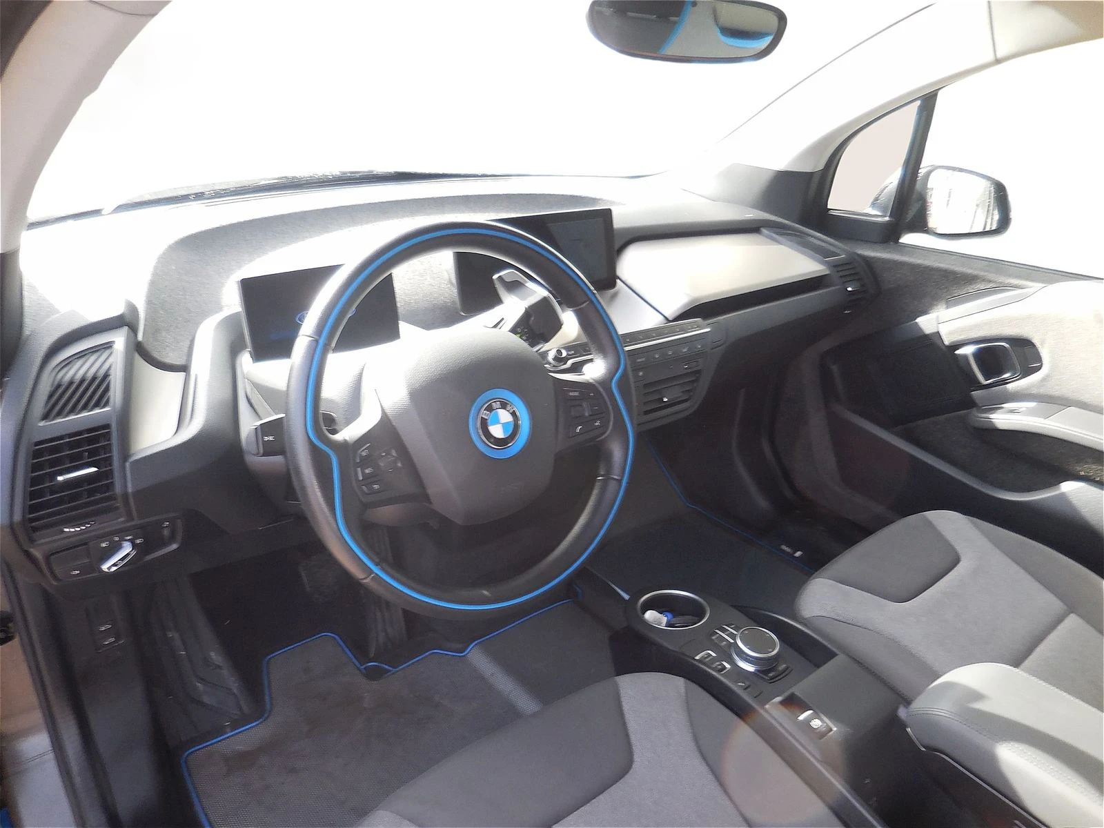 BMW i3 120Ah/SPORTPACKET/170HP/NAVI/CAM/LED/SUNROOF/418b - изображение 8