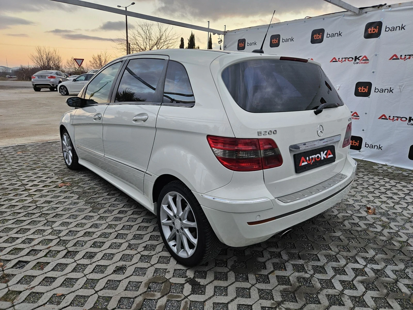 Mercedes-Benz B 200 2.0CDI-140кс= АВТОМАТ= АВТОПИЛОТ= ПАРКТРОНИК= SPOR - изображение 5