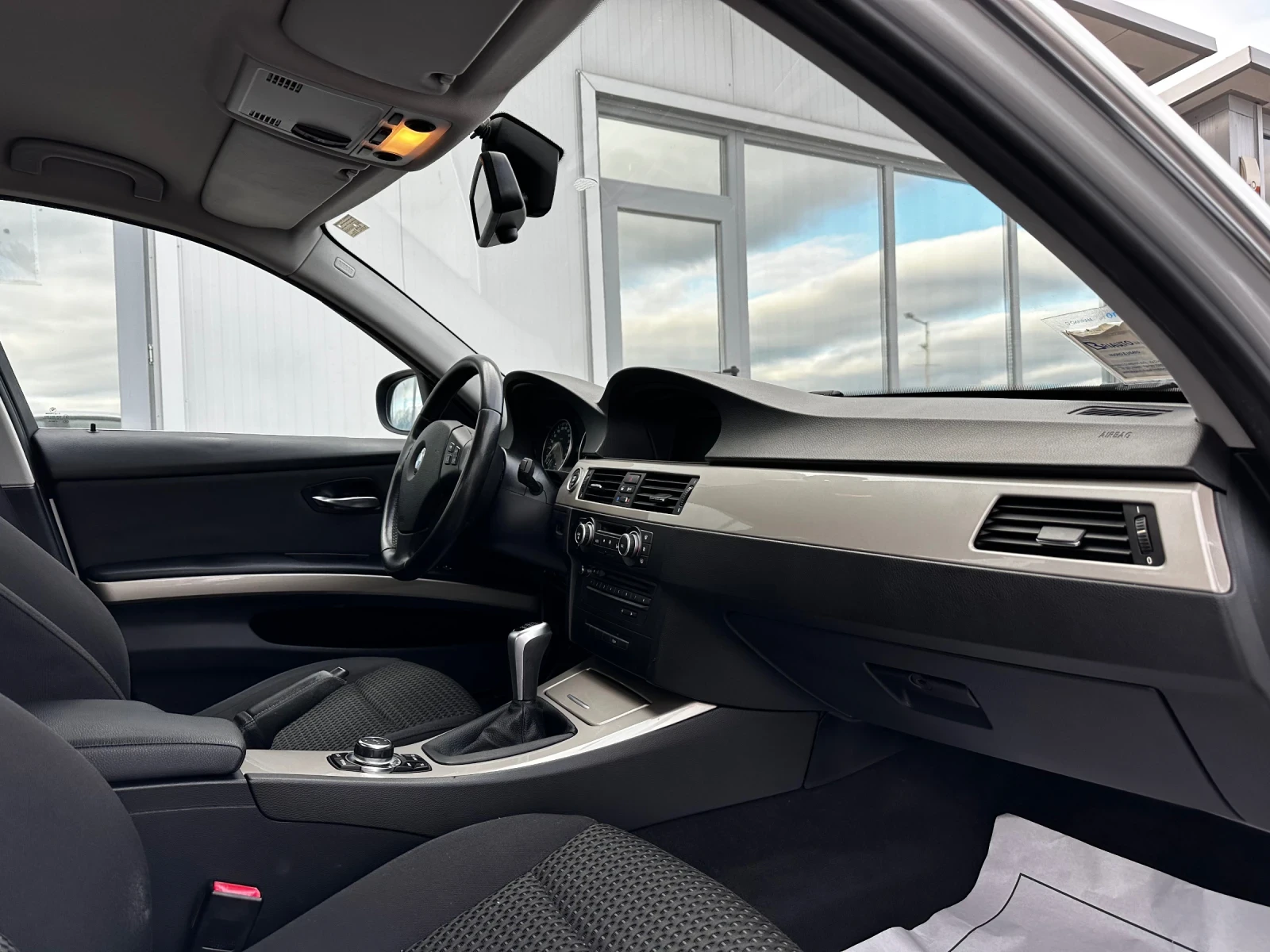 BMW 320 2.0D-LED---FULL-NEW-TOP | Mobile.bg   15