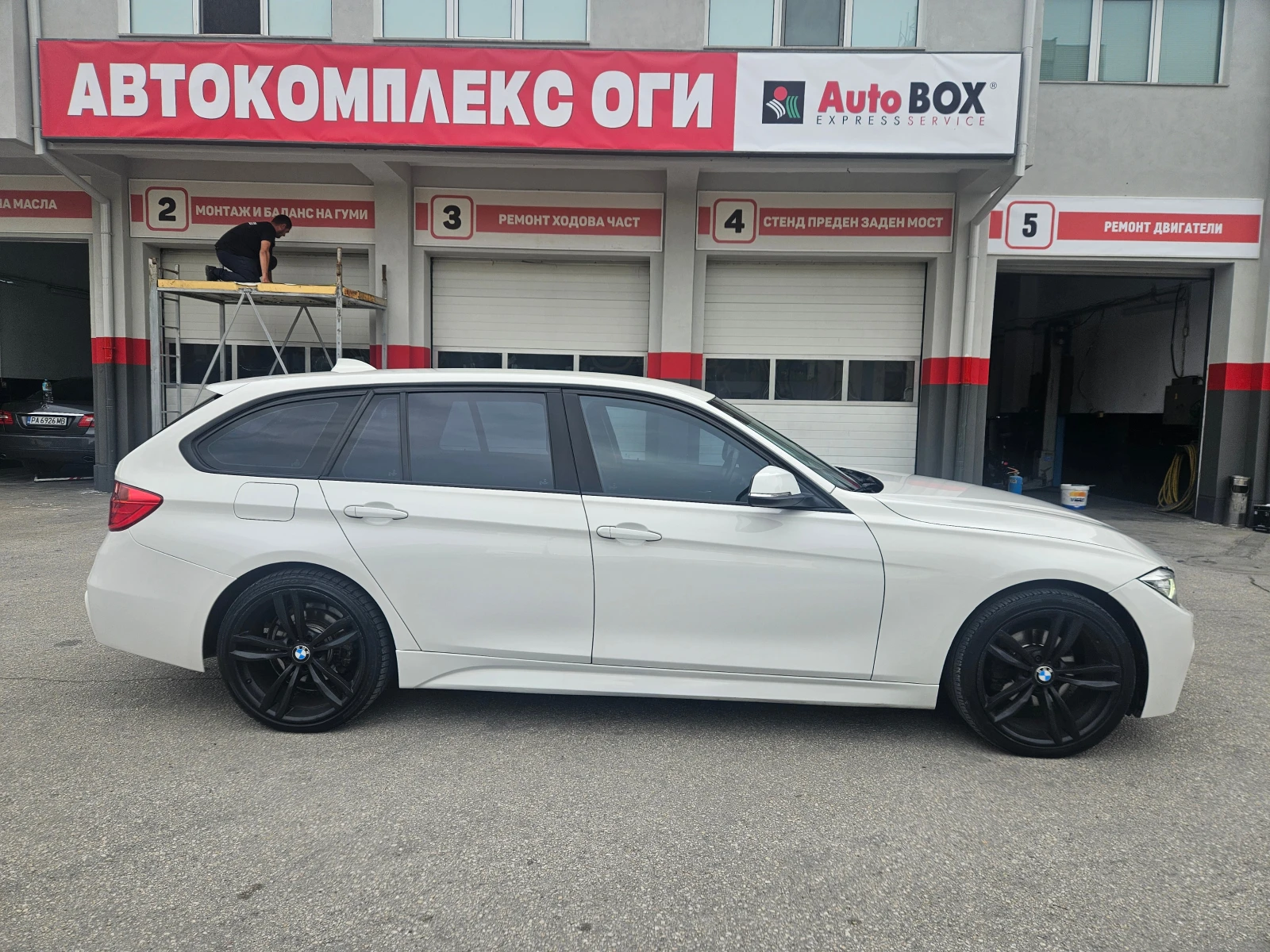 BMW 320 d/M-Sport/AT/NAVI/XENON - изображение 6