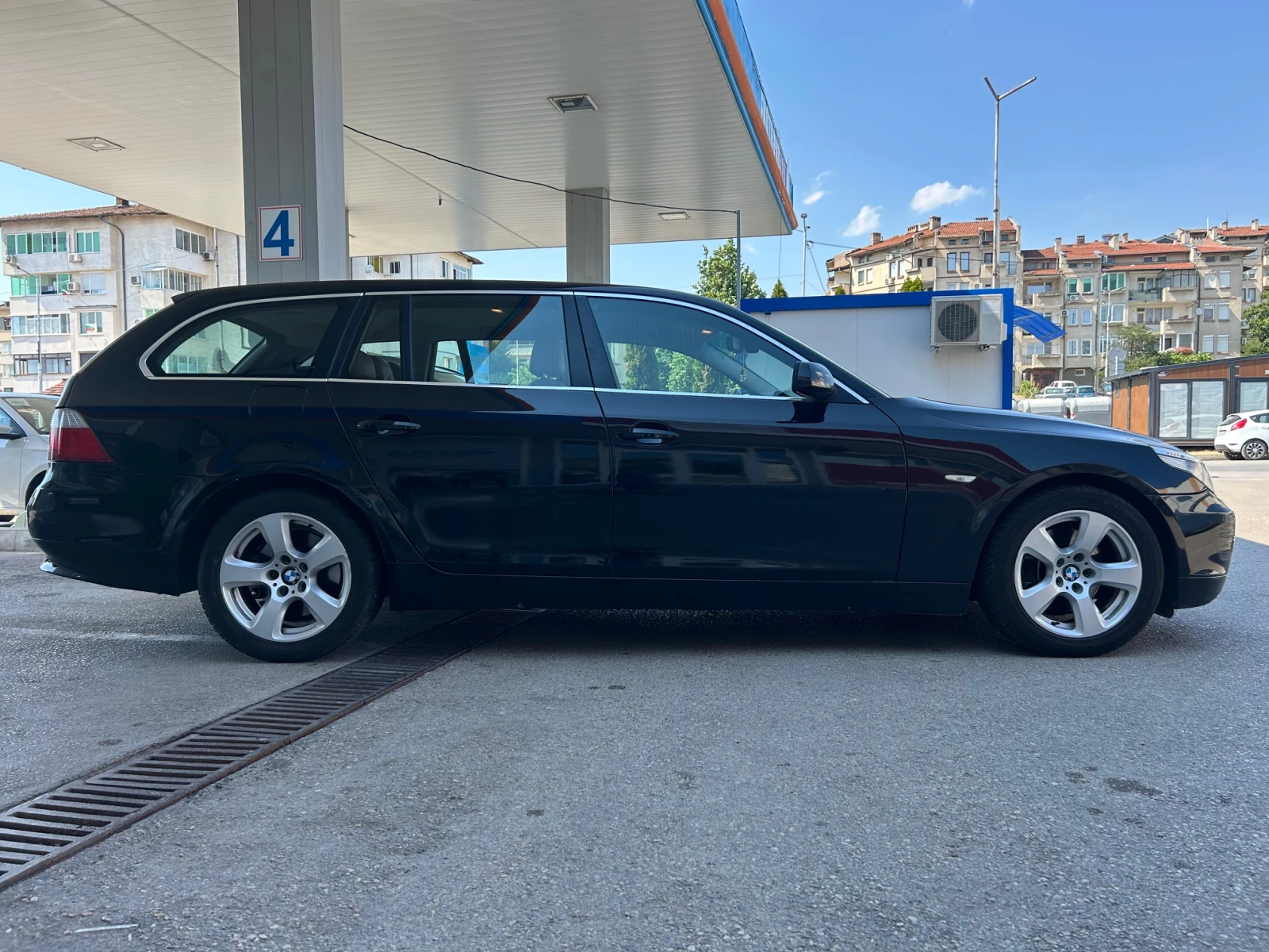 BMW 530 3.0d.-231к.с. - изображение 7