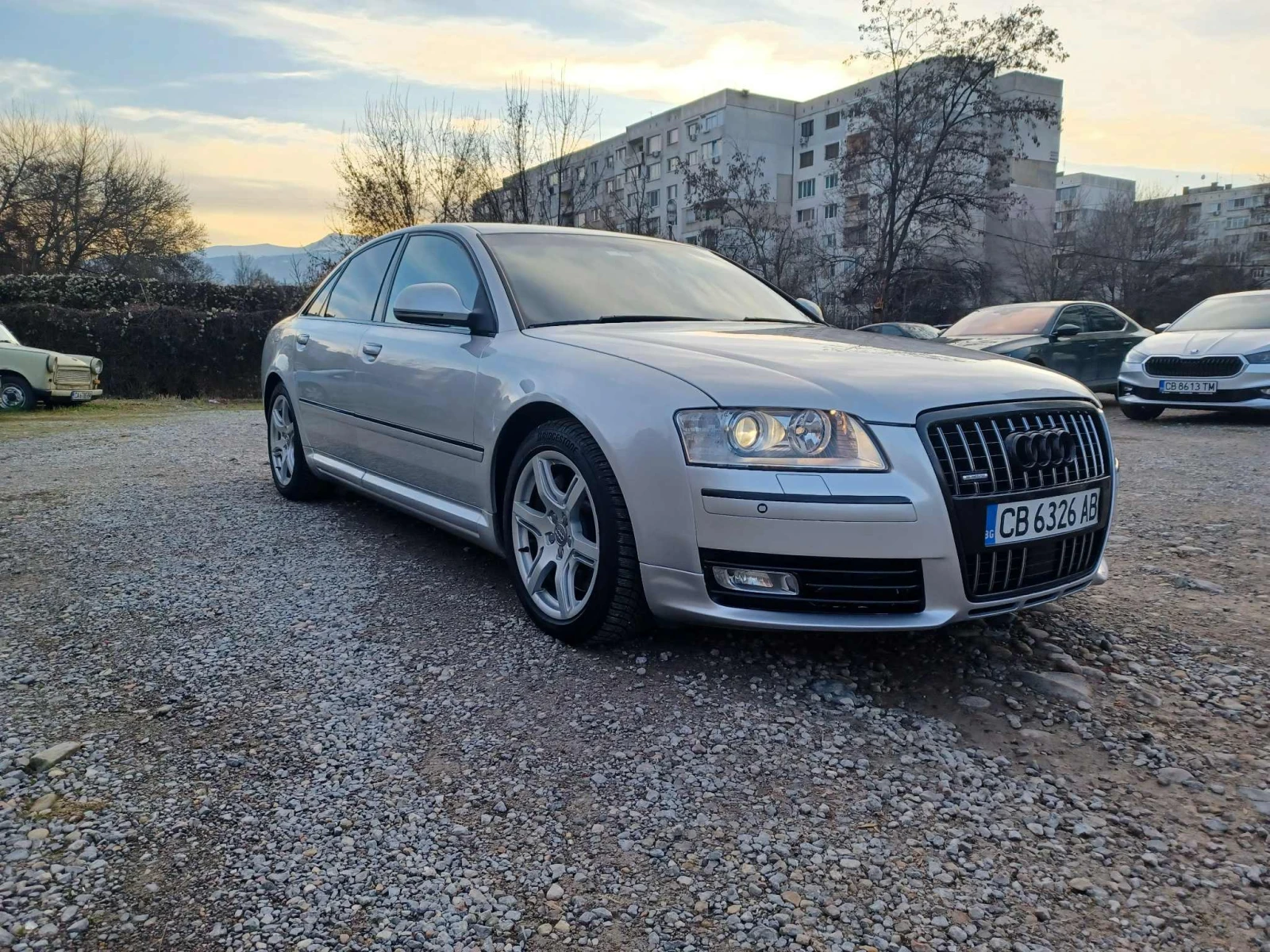Audi A8  - изображение 2
