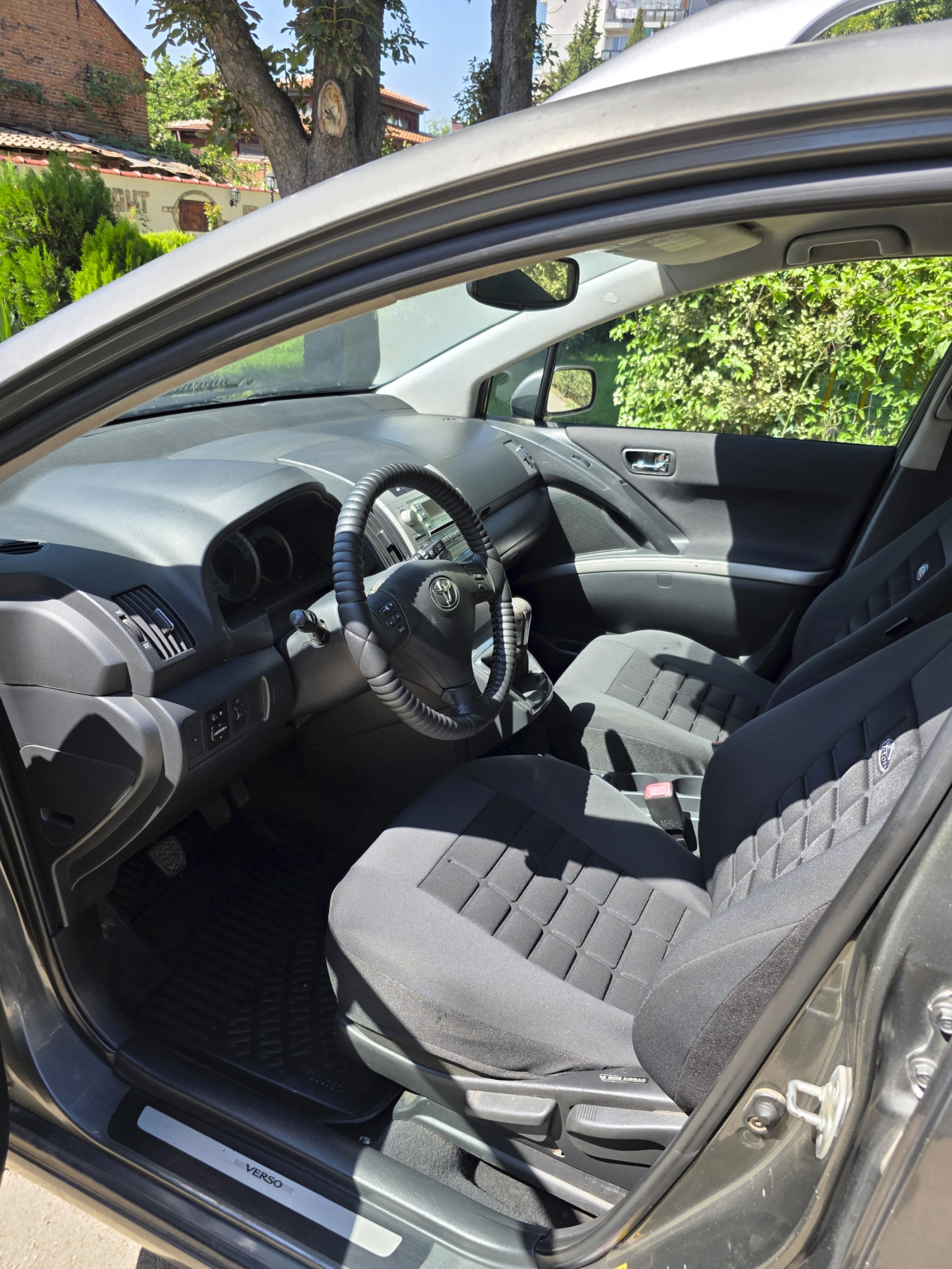Toyota Corolla verso  - изображение 10
