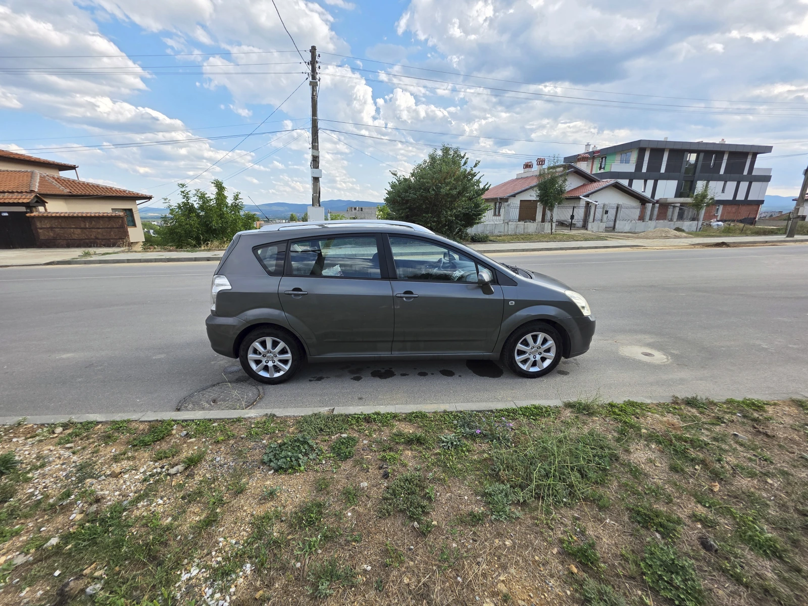 Toyota Corolla verso  - изображение 8