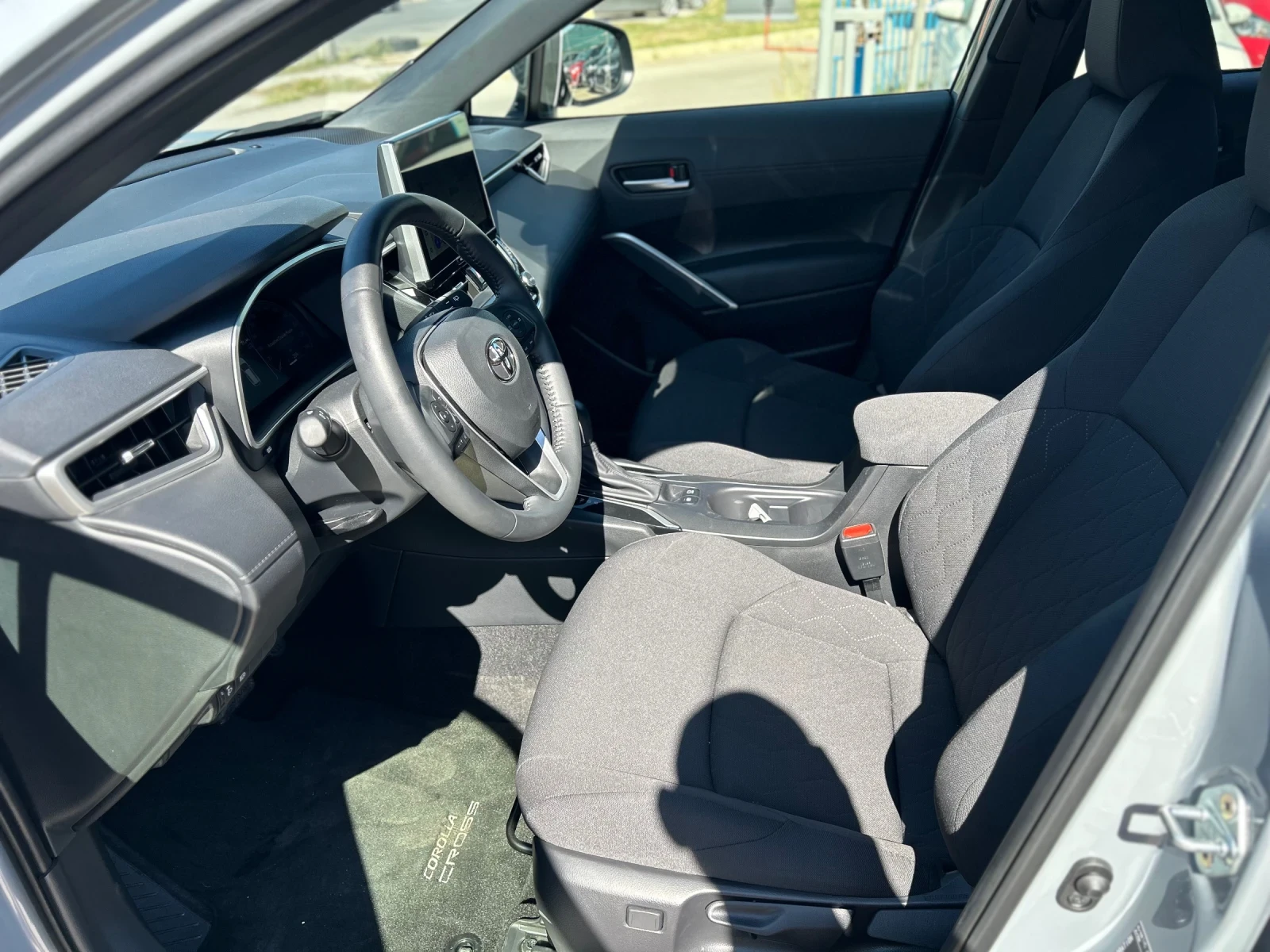 Toyota Corolla Cross HYBRID EURO6E | Mobile.bg   9