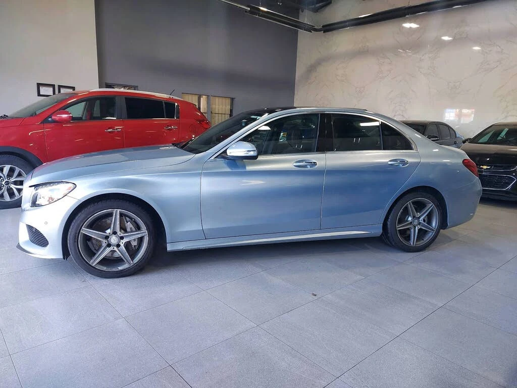 Mercedes-Benz C 300 * АВТО КРЕДИТ* ЦЕНА ДО БГ * СЕРВИЗНА ИСТОРИЯ *  - изображение 5