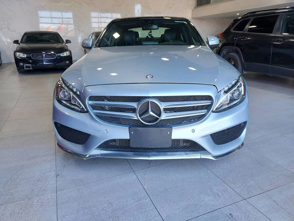Mercedes-Benz C 300 * АВТО КРЕДИТ* ЦЕНА ДО БГ * СЕРВИЗНА ИСТОРИЯ *  - изображение 2