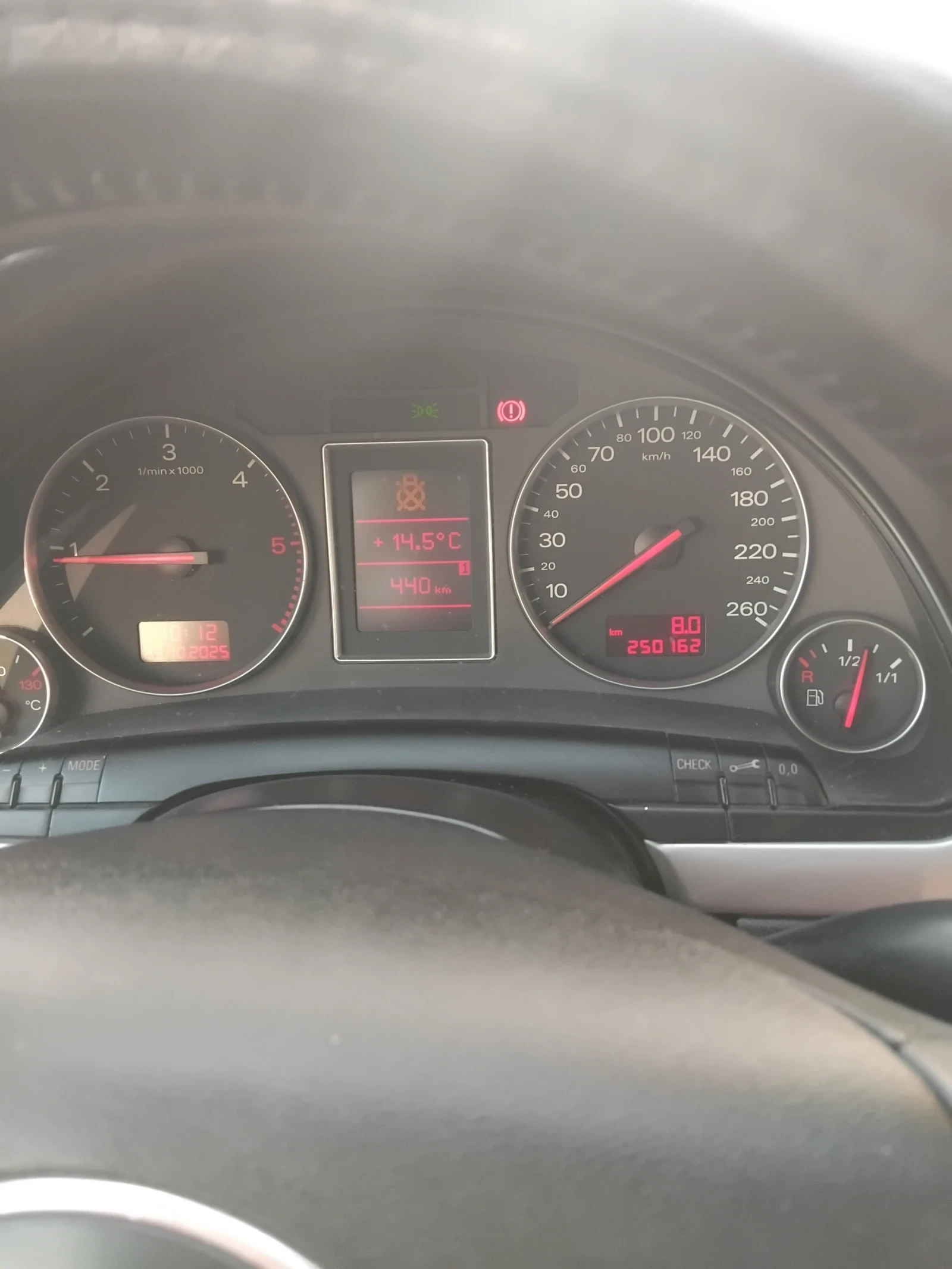 Audi A4 1 - изображение 8