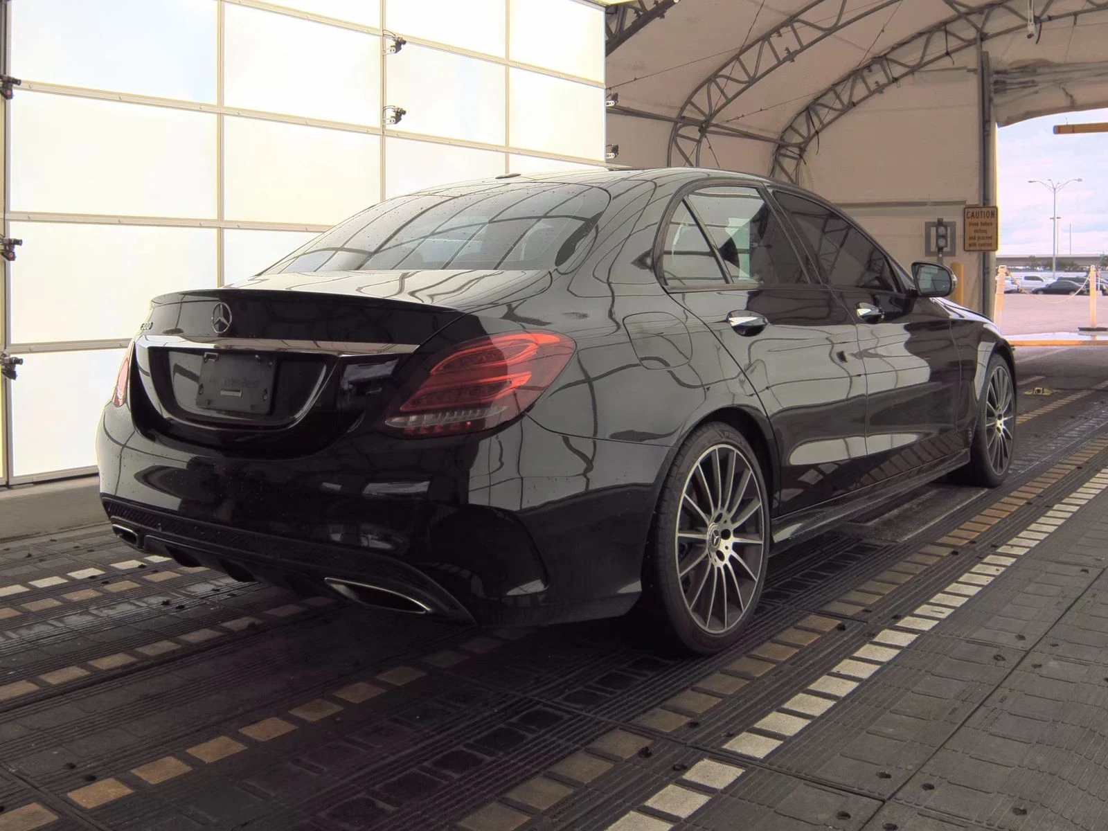 Mercedes-Benz C 300 AMG �����| ��� ����| Blind Spot Assist| BURMESTER | Mobile.bg � ����������� 4