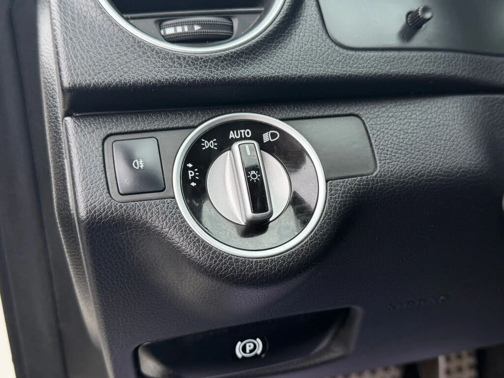 Mercedes-Benz C 250 4MATIC* Sedan* Автокредит* (Цена до БГ) - изображение 10