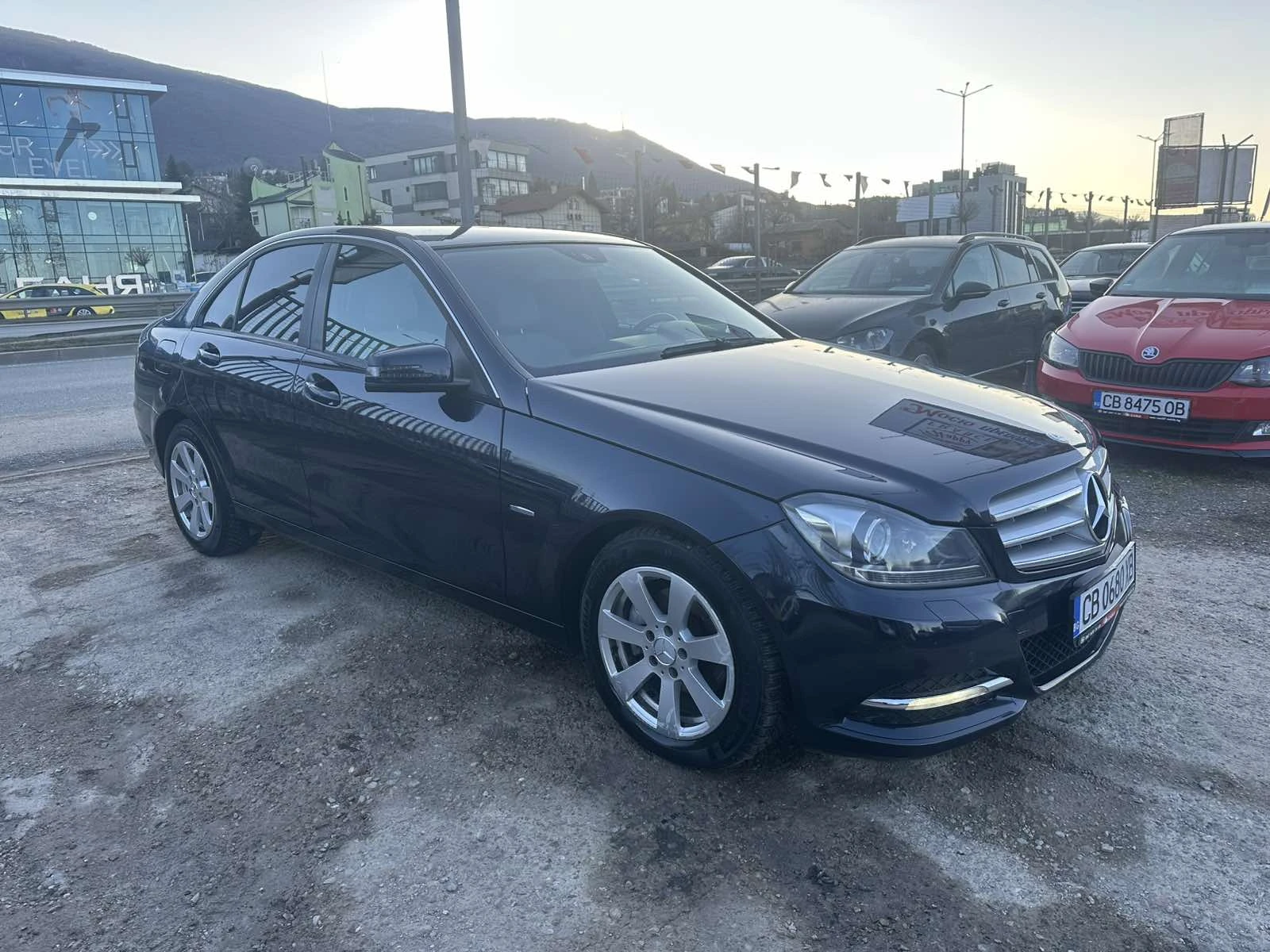 Mercedes-Benz C 200 2.2CDI FACELIFT 6-СКОРОСТИ - изображение 2