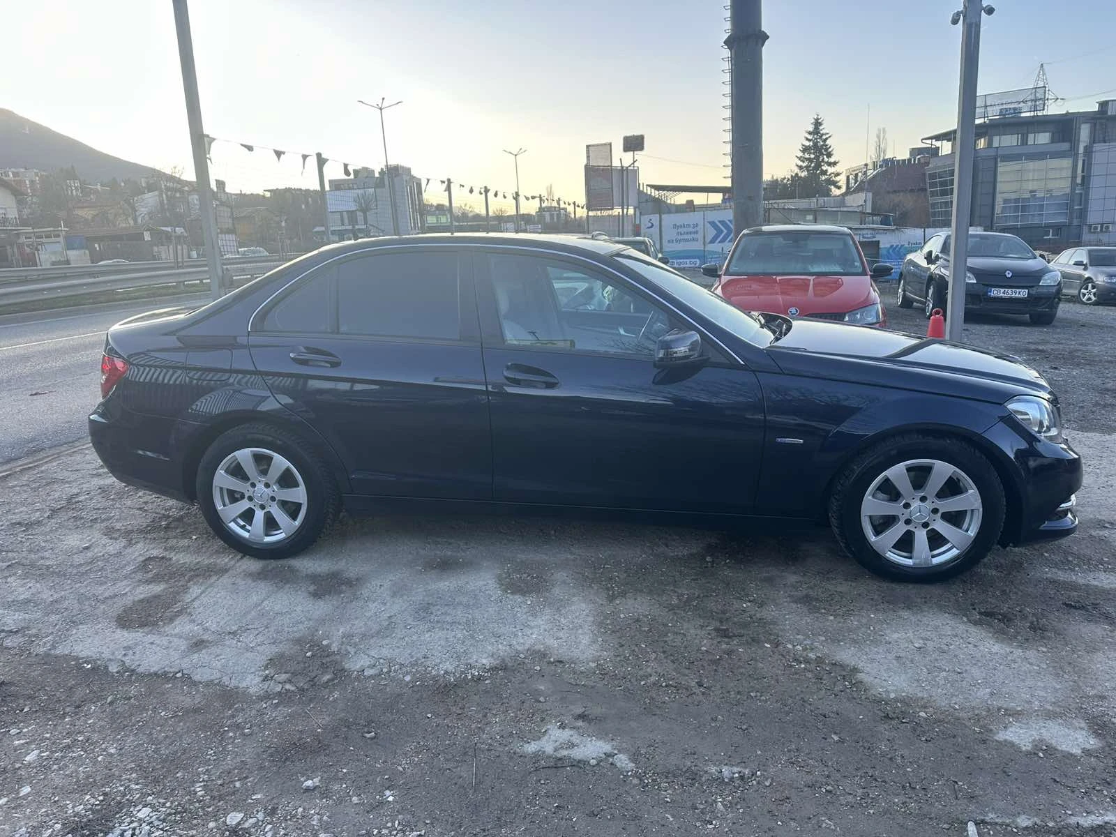 Mercedes-Benz C 200 2.2CDI FACELIFT 6-СКОРОСТИ - изображение 7
