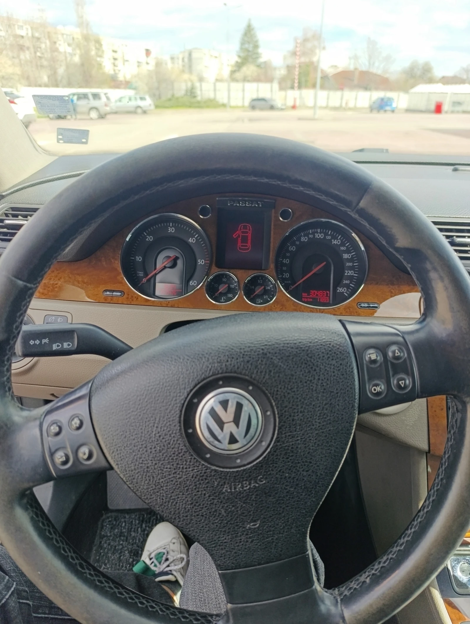 VW Passat, снимка 5 - Автомобили и джипове - 54102035