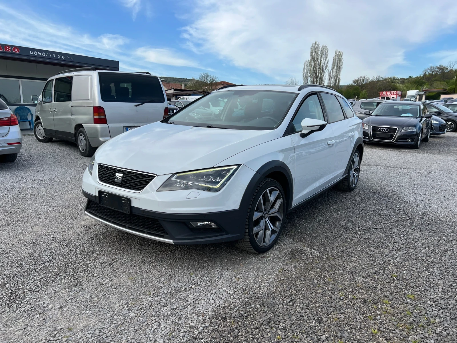 Seat Leon 2.0TDI X-PERIENCE 4x4 LED Panorama , снимка 3 - Автомобили и джипове - 54314046