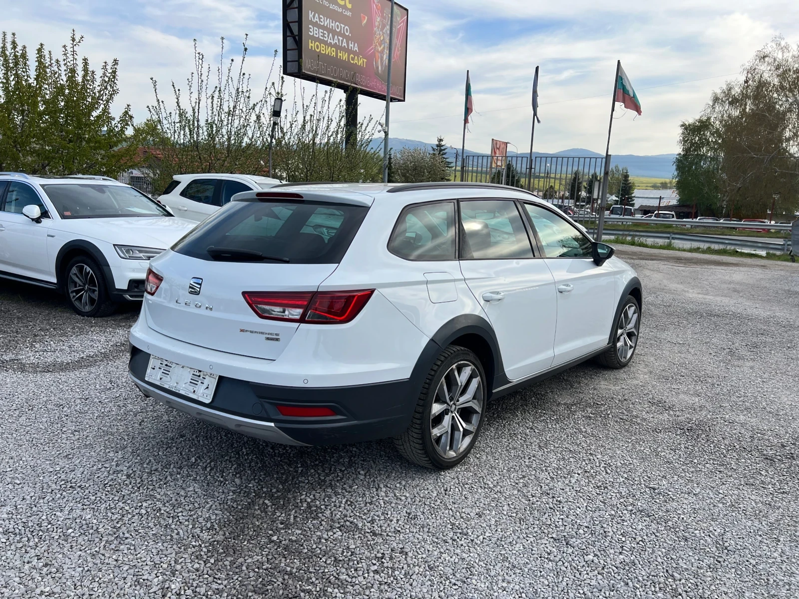 Seat Leon 2.0TDI X-PERIENCE 4x4 LED Panorama , снимка 4 - Автомобили и джипове - 54314046
