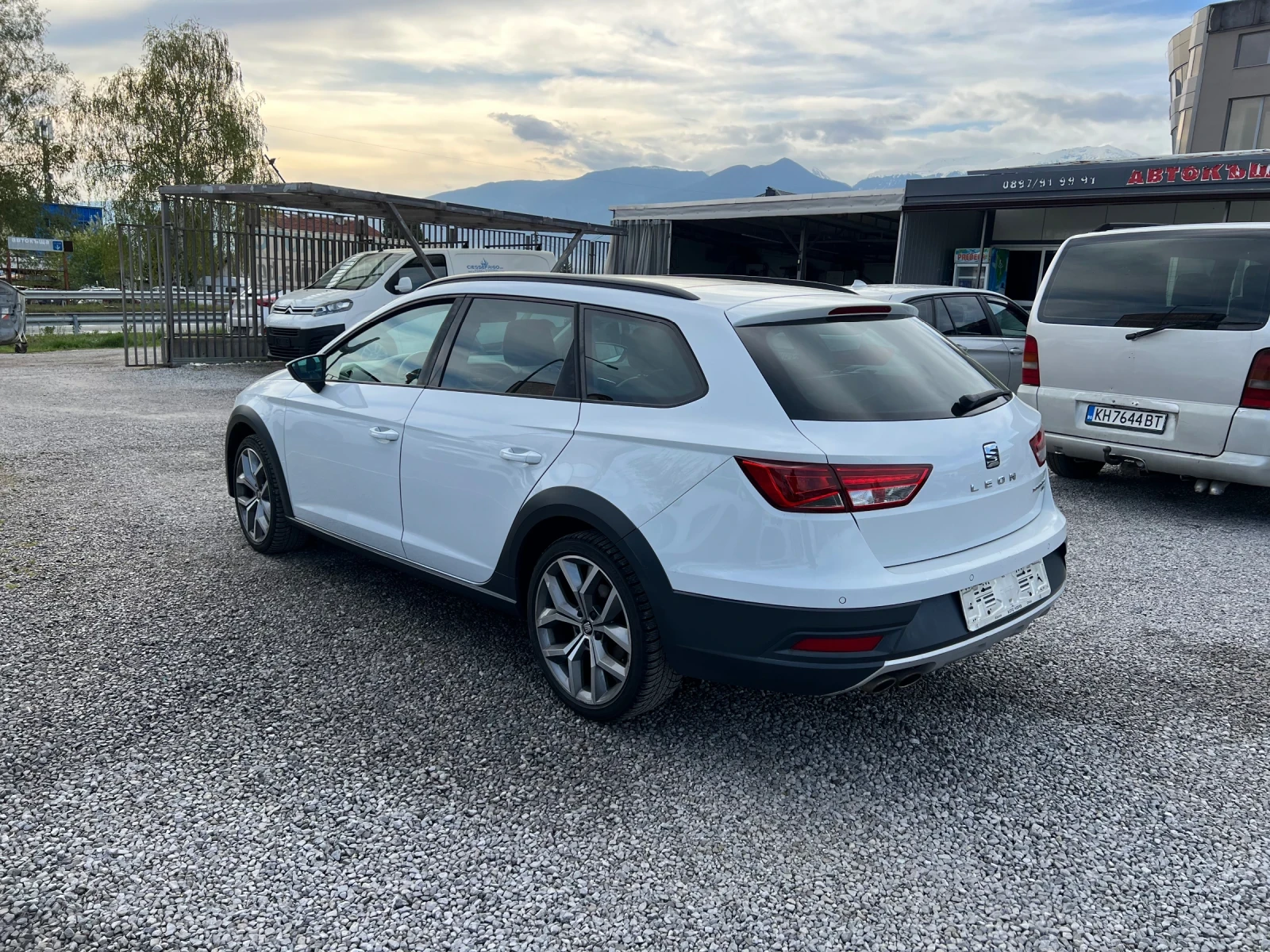 Seat Leon 2.0TDI X-PERIENCE 4x4 LED Panorama , снимка 6 - Автомобили и джипове - 54314046