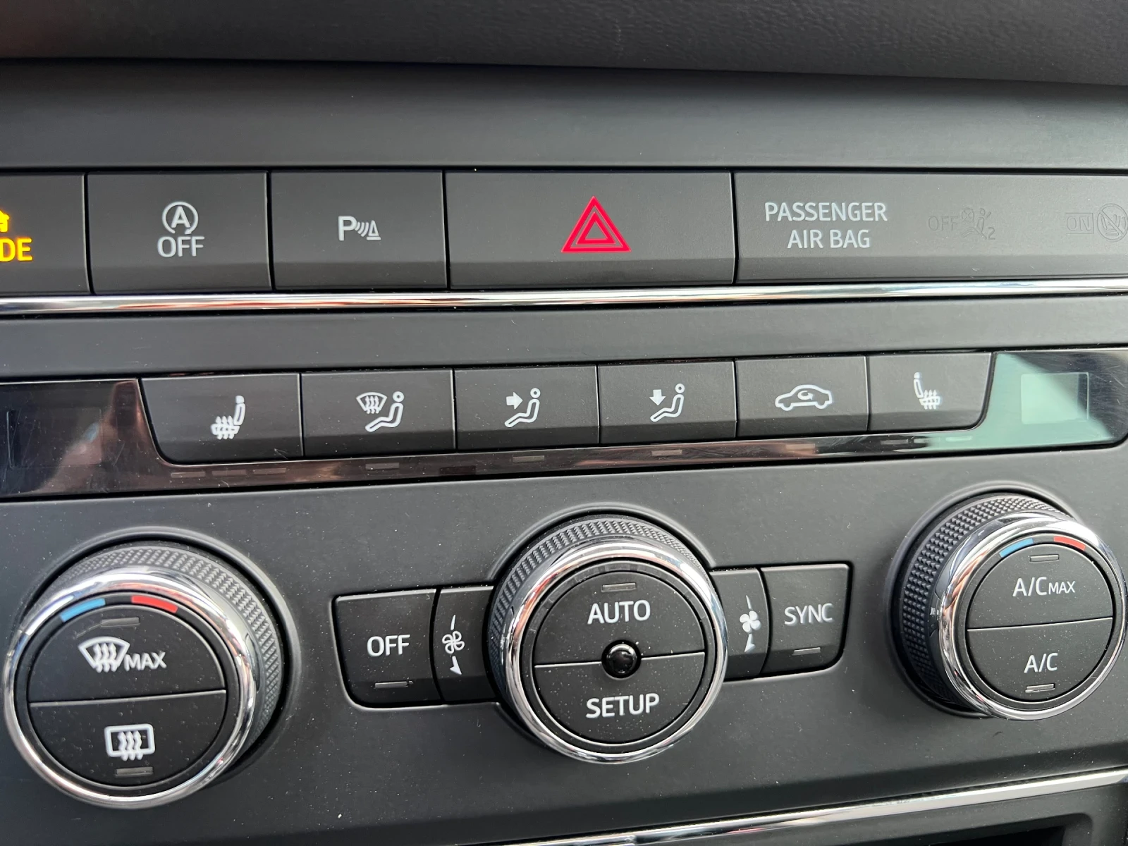 Seat Leon 2.0TDI X-PERIENCE 4x4 LED Panorama , снимка 12 - Автомобили и джипове - 54314046