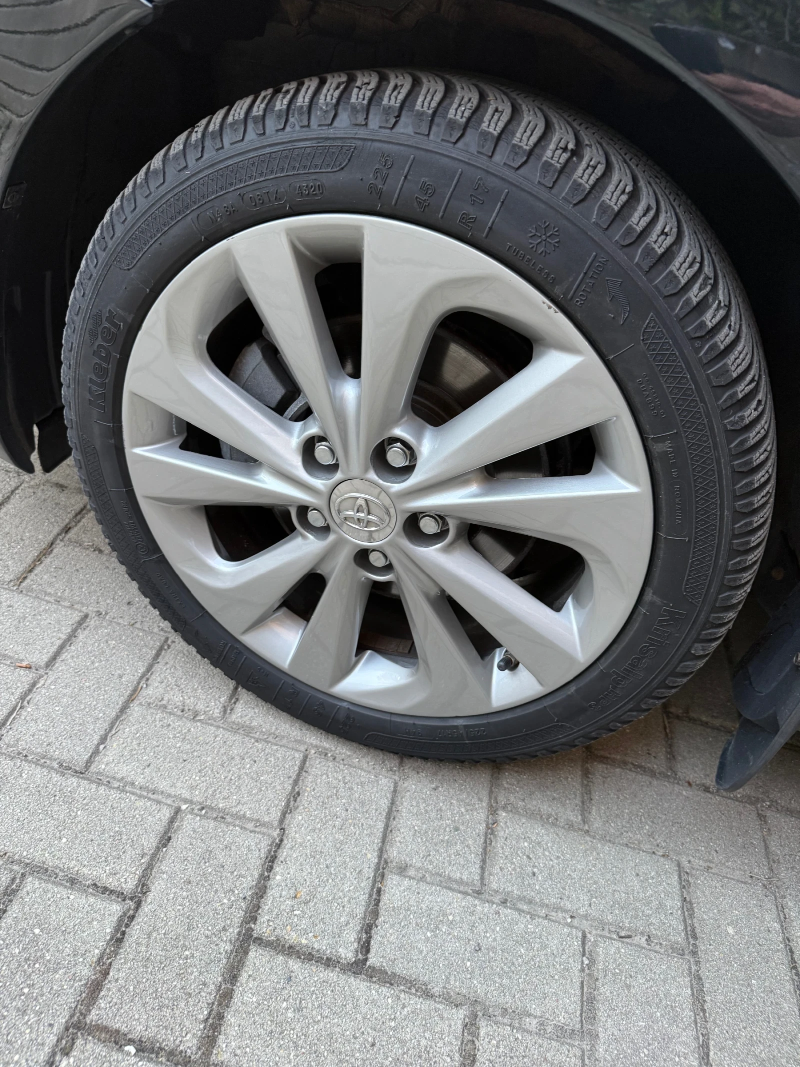 Toyota Auris Toyota auris tauring sport hybrid, снимка 8 - Автомобили и джипове - 54459776