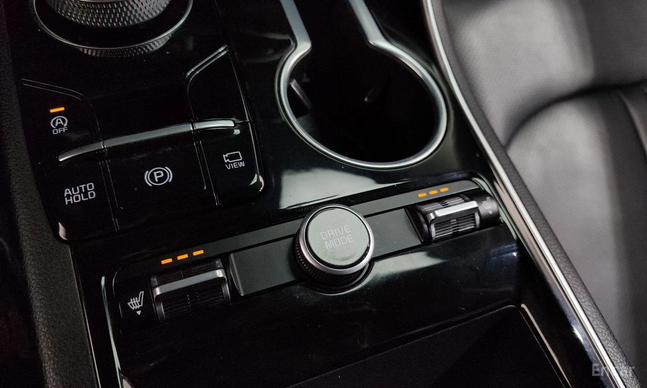 Kia K5 2.0 Trendy* DISTRONIC* ПОДГРЕВ* КАМЕРА* , снимка 13 - Автомобили и джипове - 54749150