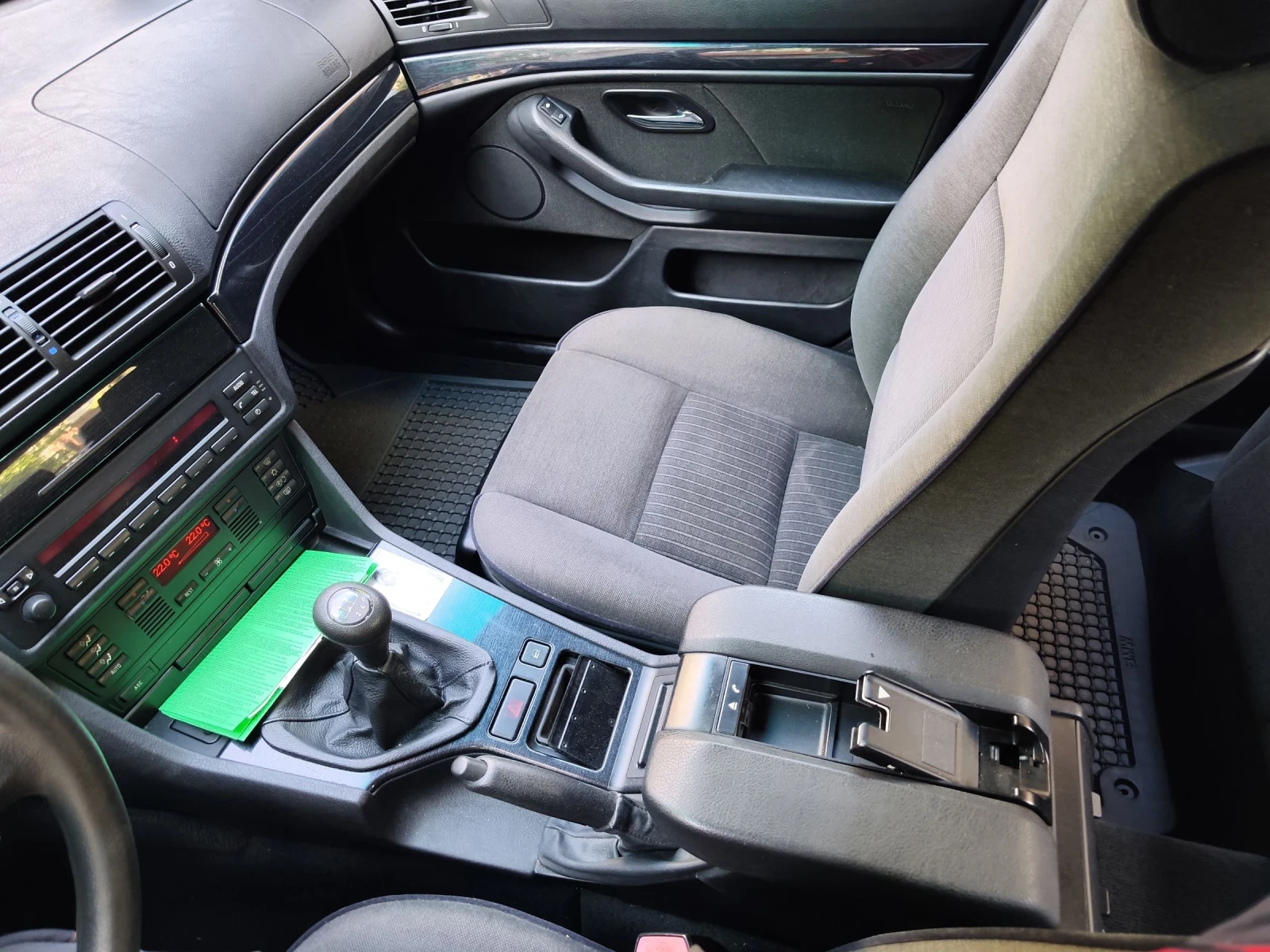 BMW 520 520i, снимка 8 - Автомобили и джипове - 54752868