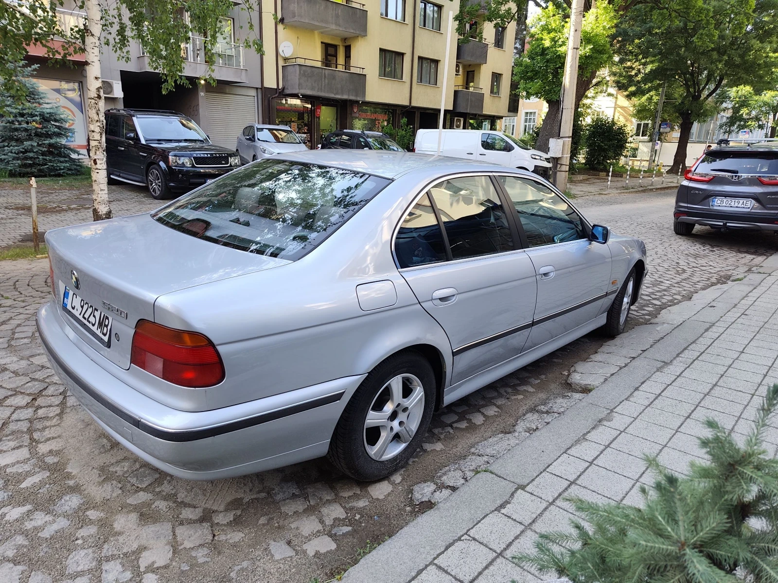 BMW 520 520i, снимка 5 - Автомобили и джипове - 54752868