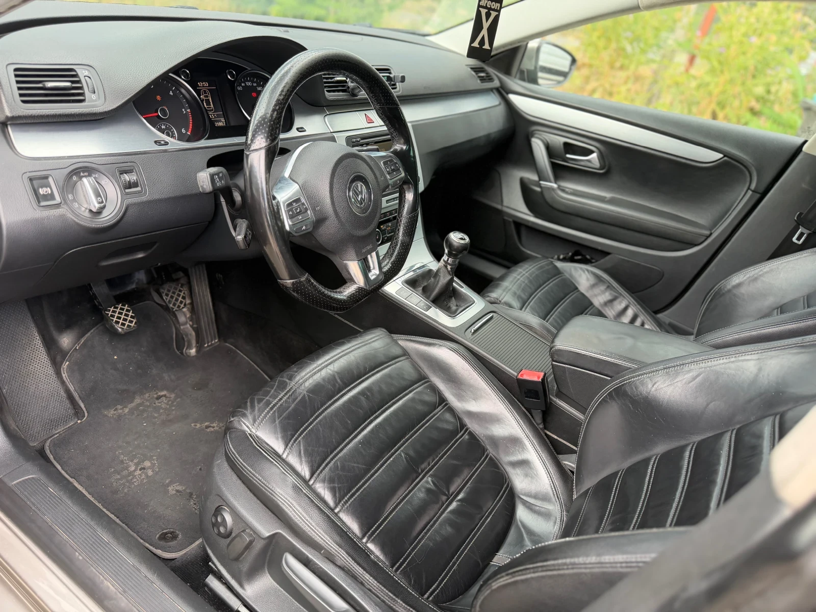 VW Passat CC, снимка 10 - Автомобили и джипове - 55161610