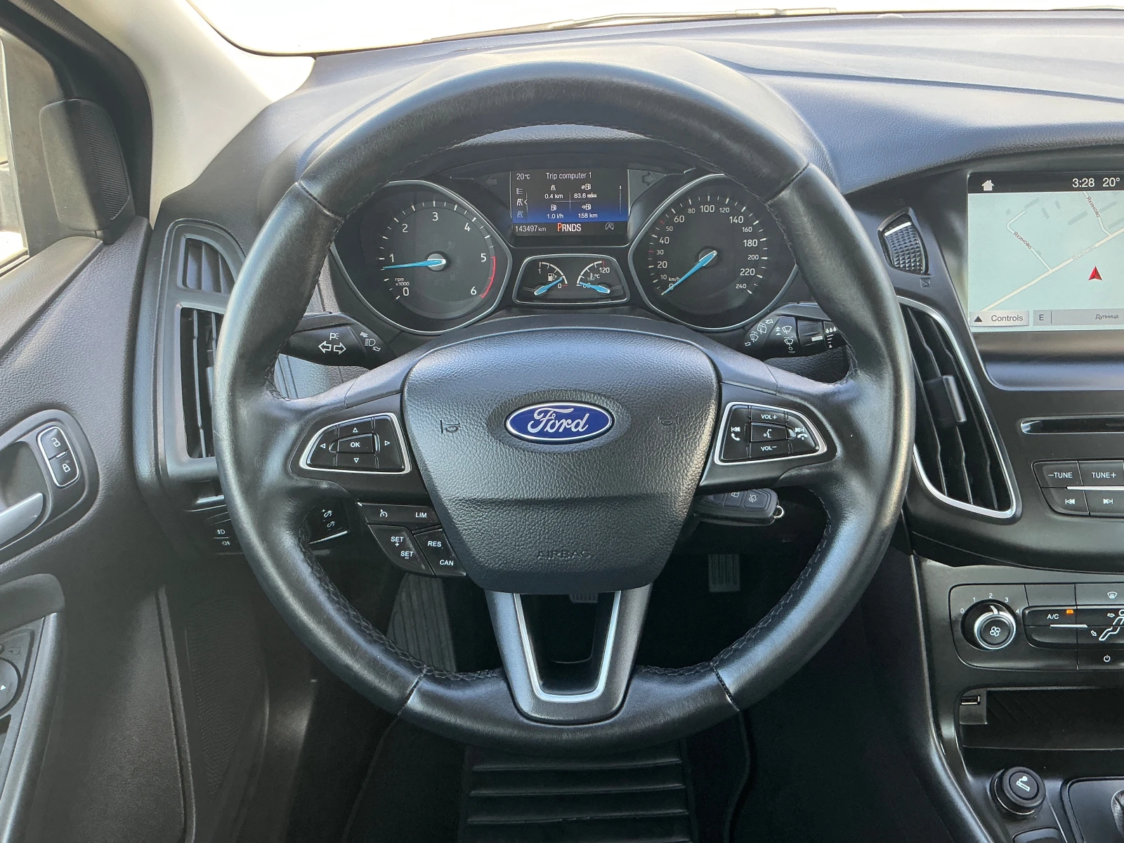 Ford Focus 1.5 TDCI, снимка 11 - Автомобили и джипове - 55399997