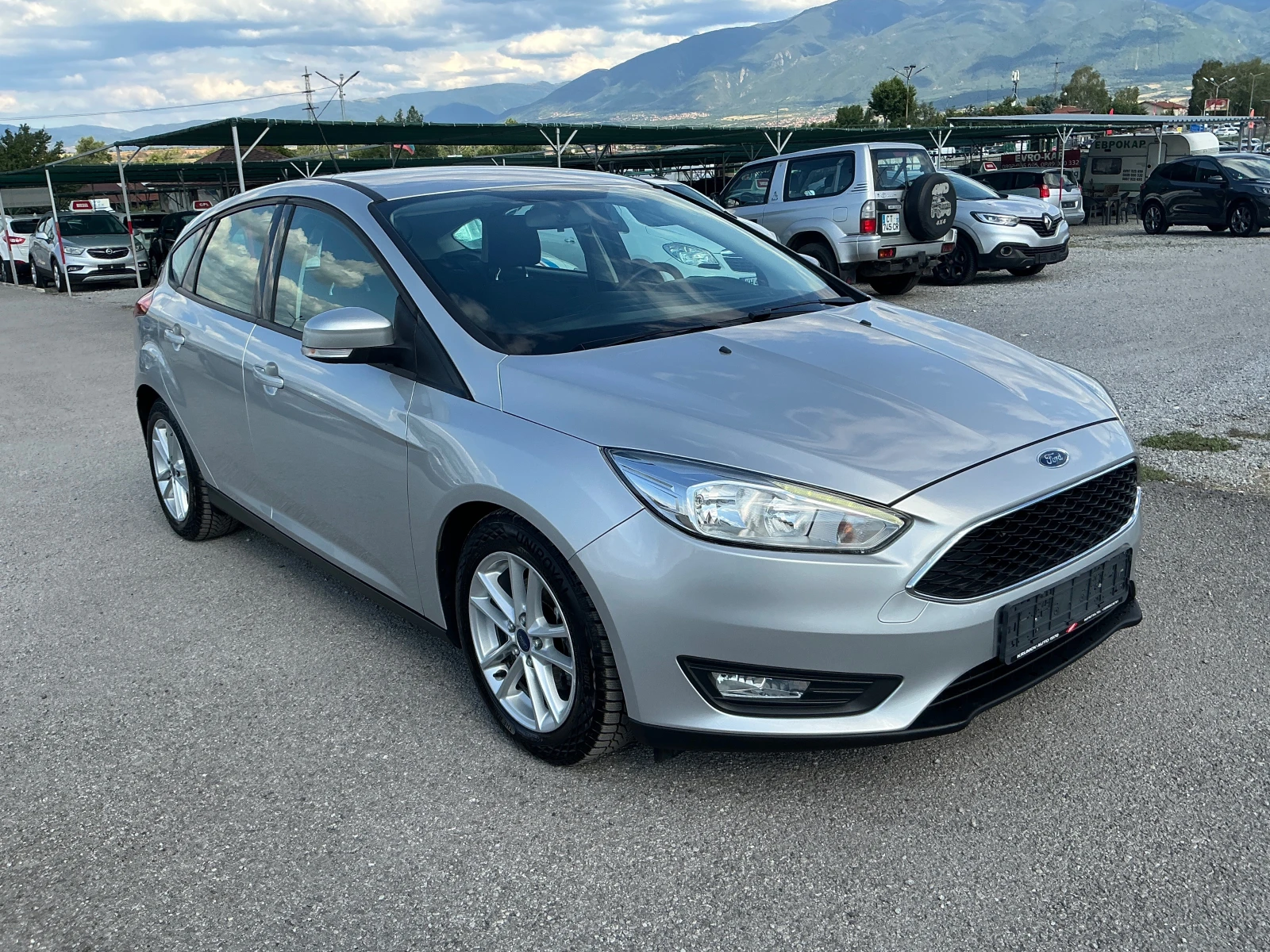 Ford Focus 1.5 TDCI, снимка 2 - Автомобили и джипове - 55399997