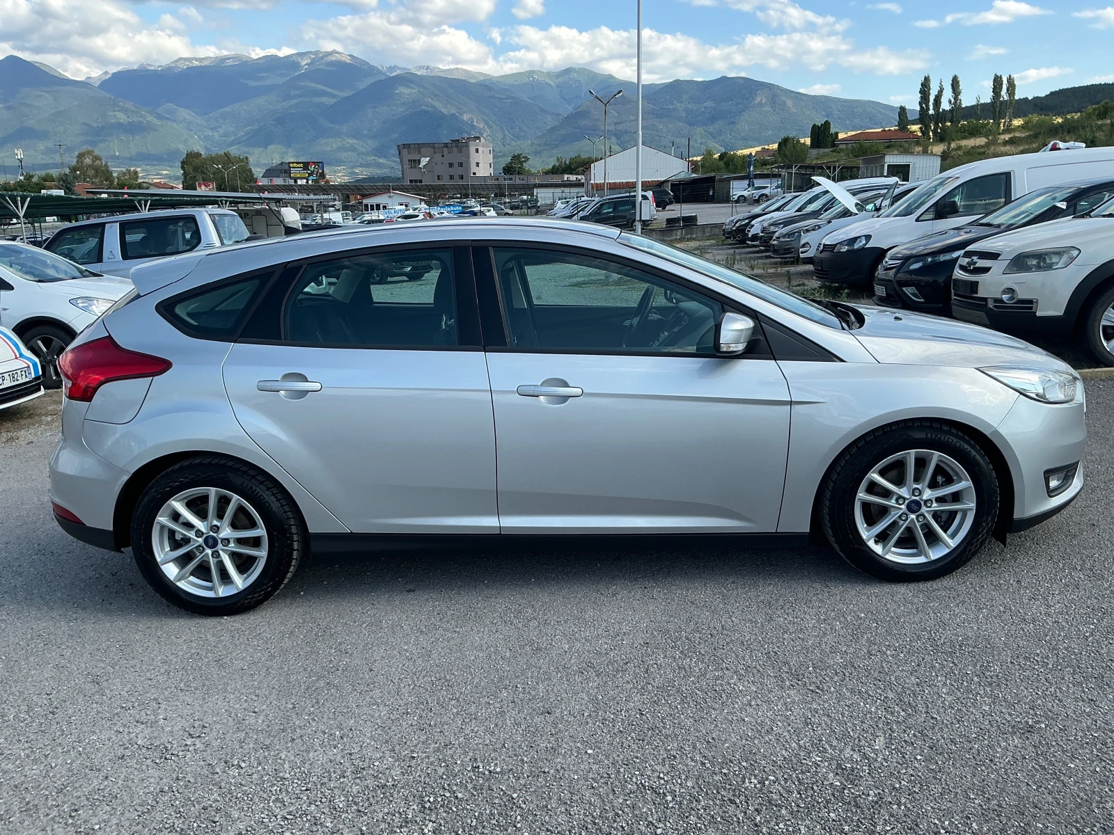 Ford Focus 1.5 TDCI, снимка 4 - Автомобили и джипове - 55399997