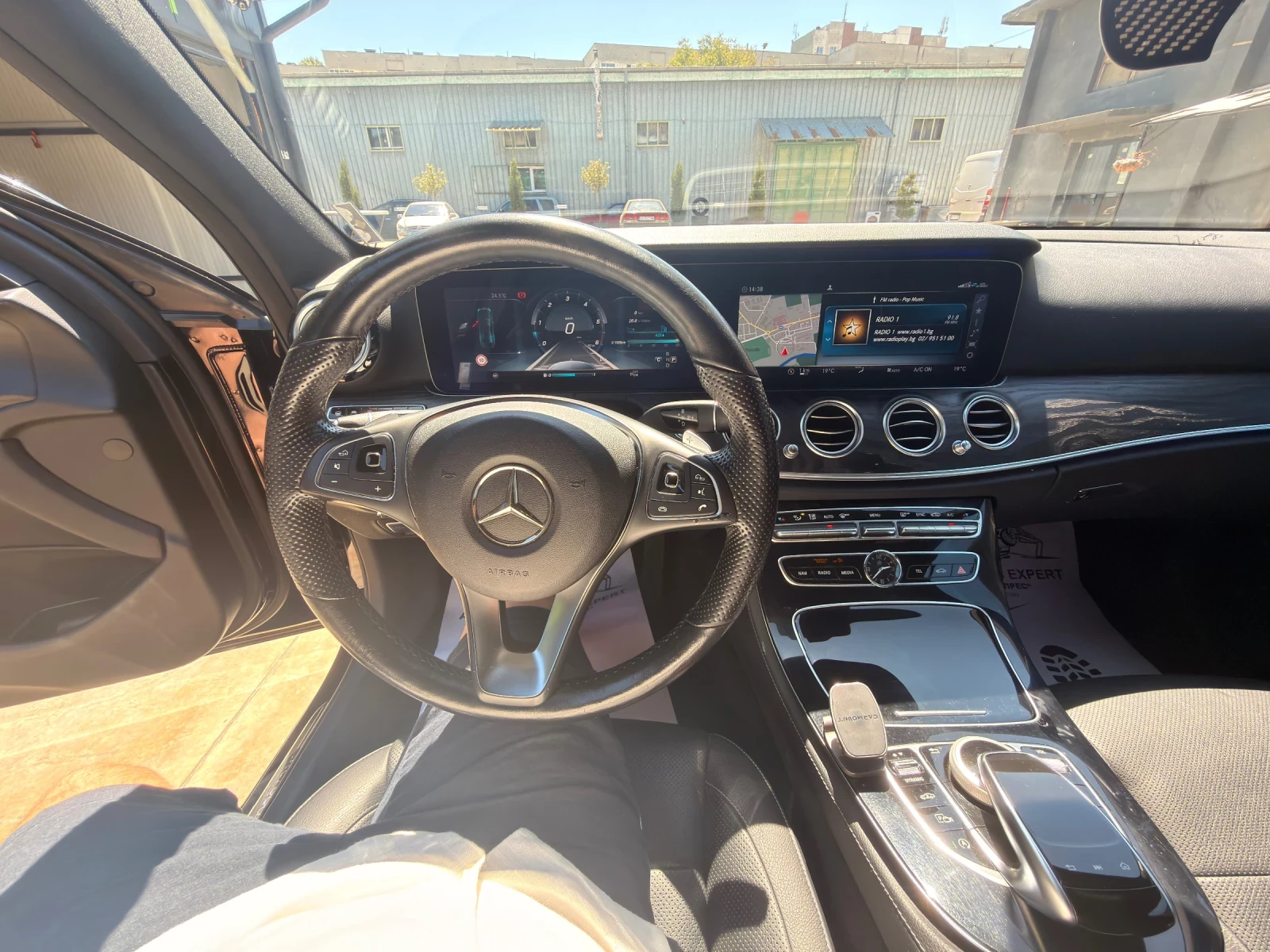 Mercedes-Benz E 350 6.3 ///АMG ОПТИК, снимка 7 - Автомобили и джипове - 55533013