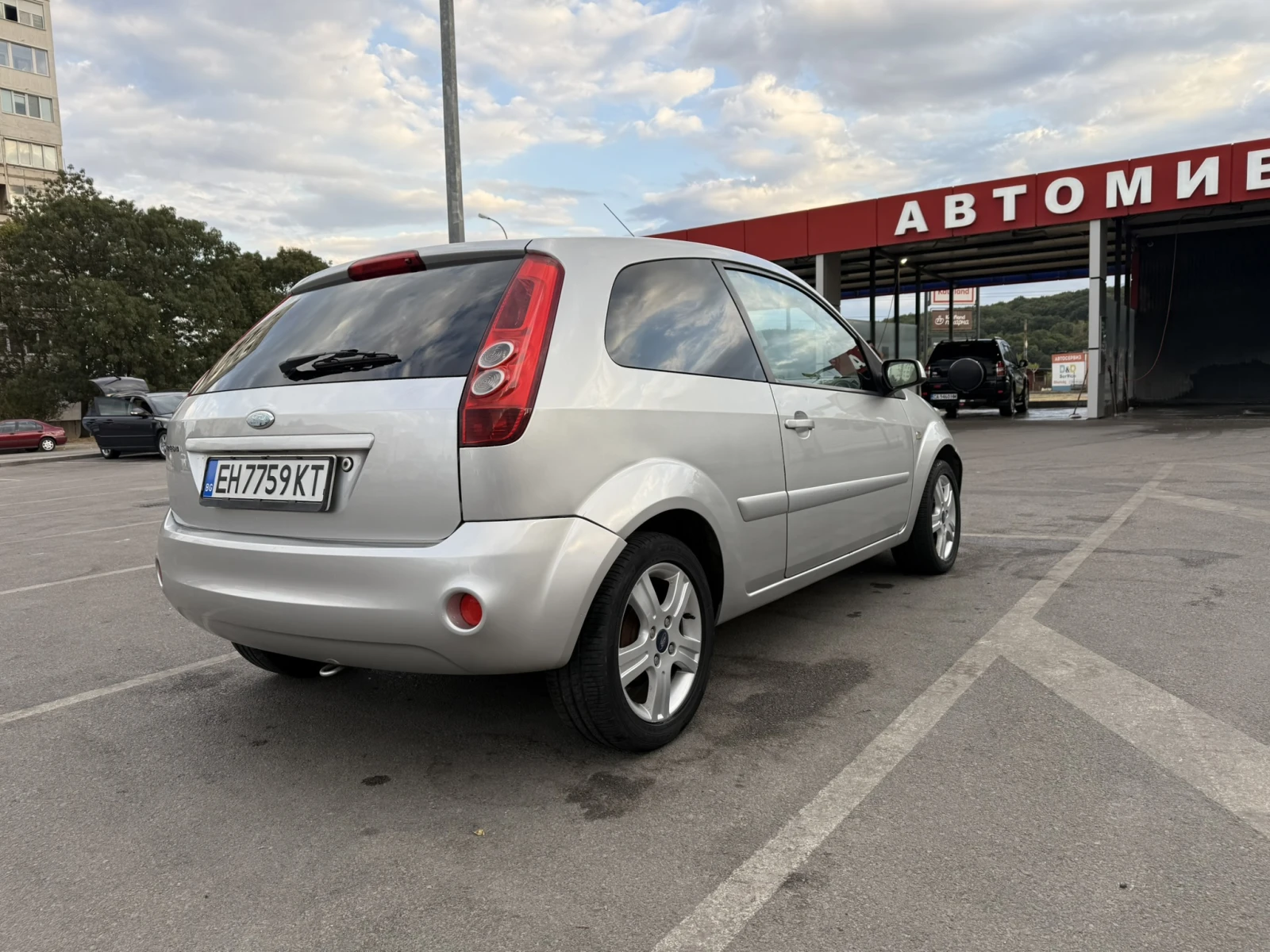Ford Fiesta 1.25, снимка 5 - Автомобили и джипове - 56155645