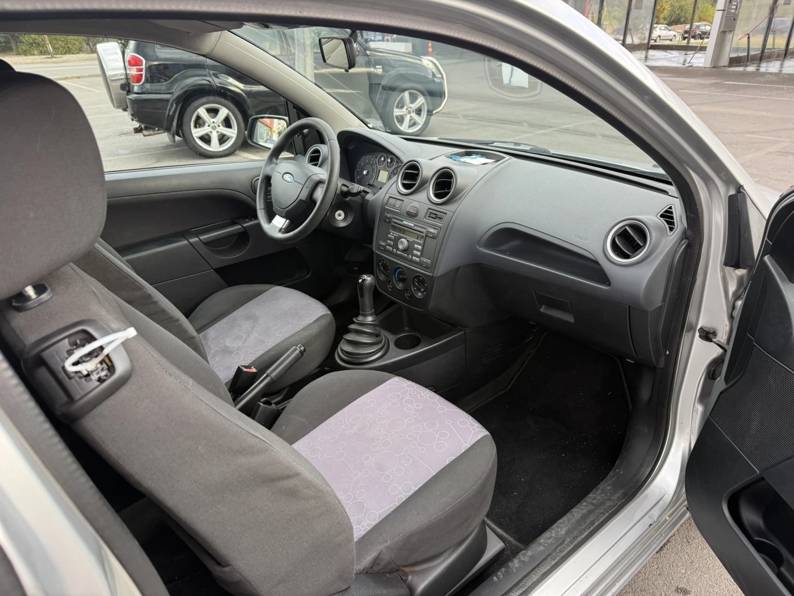 Ford Fiesta 1.25, снимка 11 - Автомобили и джипове - 56155645