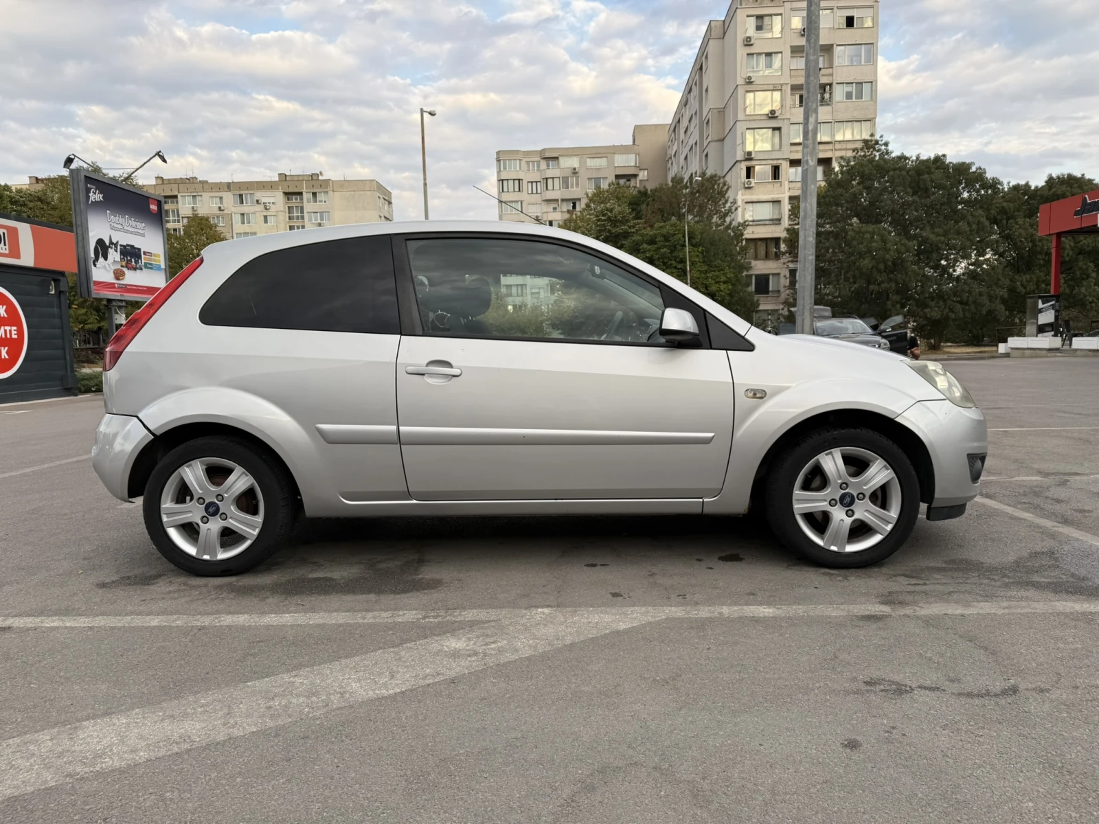 Ford Fiesta 1.25, снимка 7 - Автомобили и джипове - 56155645