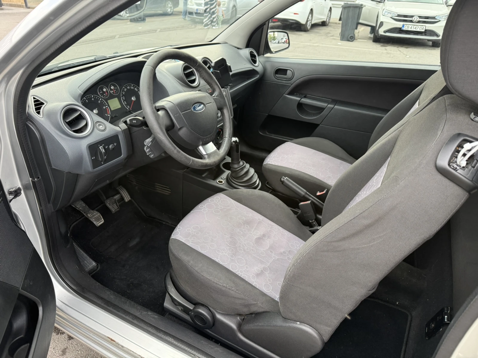 Ford Fiesta 1.25, снимка 10 - Автомобили и джипове - 56155645