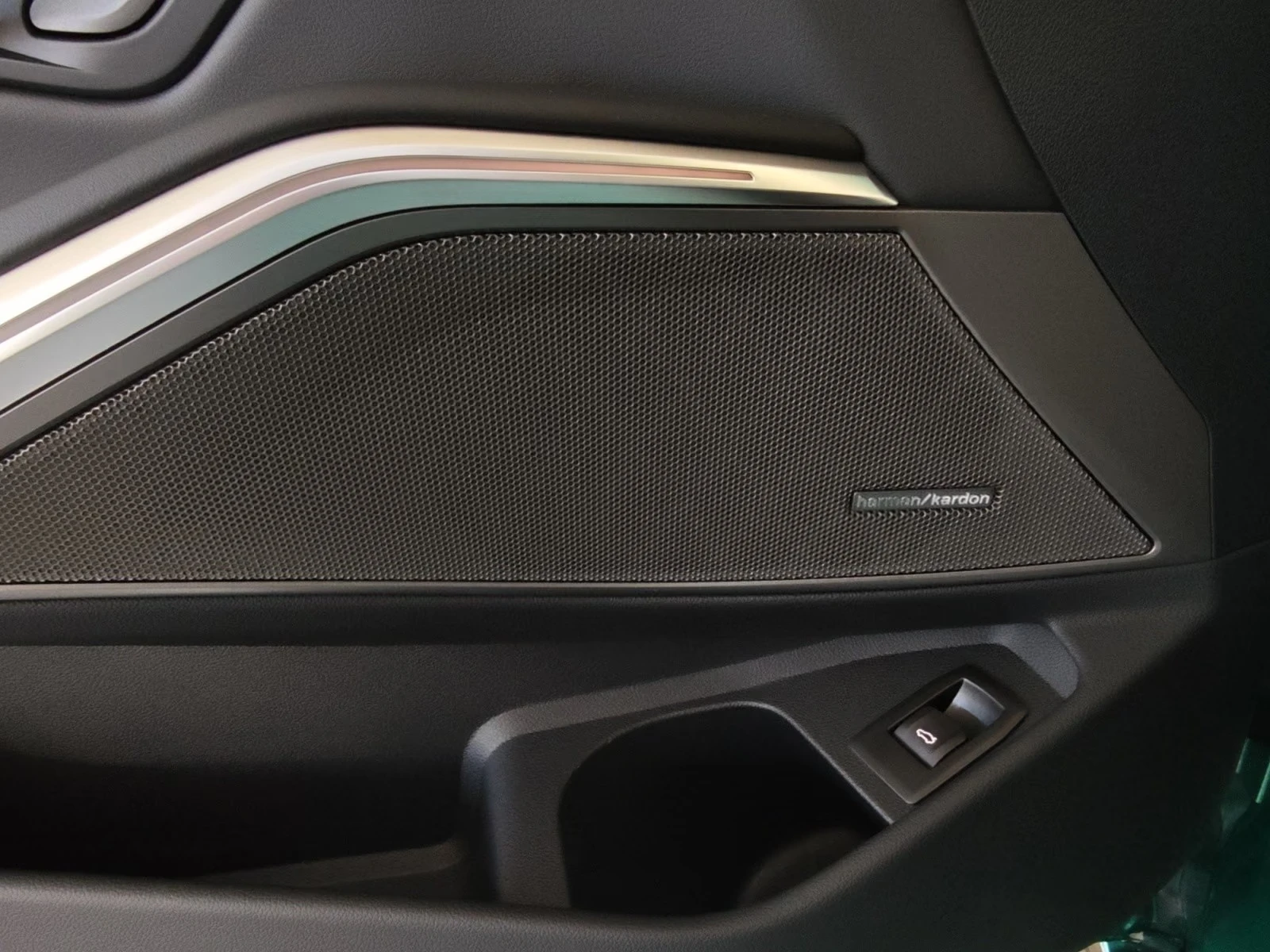 BMW M3 COMPETITION/HUD/CARBON/H&K/ | Mobile.bg � ����������� 11