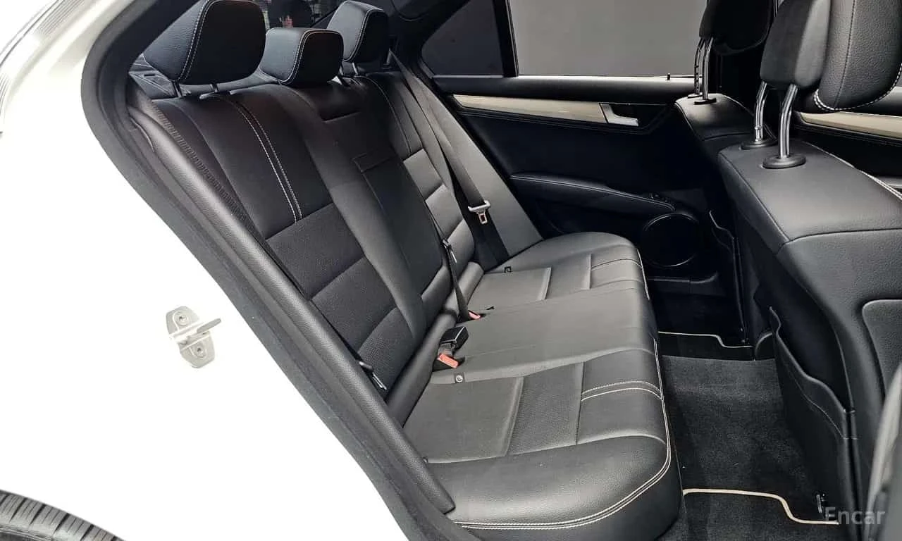 Mercedes-Benz C 200 * C200 CGI Avantgarde Style Package * ���� �� �� | Mobile.bg � ����������� 17
